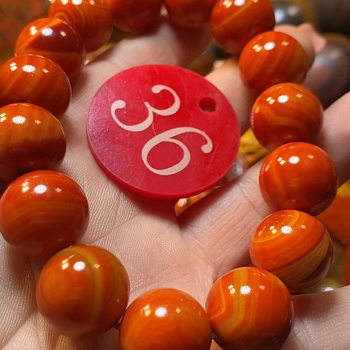 乐***乐玛瑙/玉髓未镶嵌手链