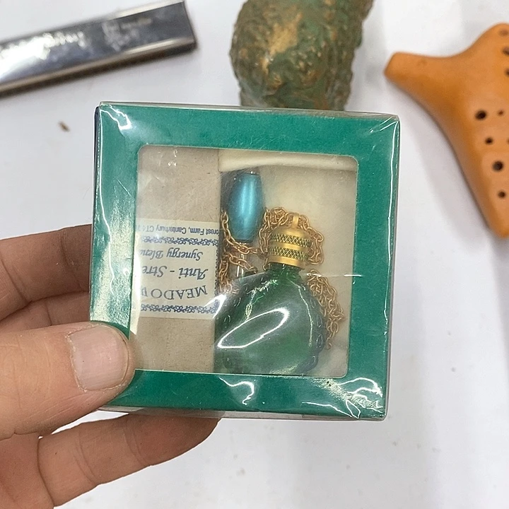 吉***K哈哈哈哈哈哈哈哈哈哈