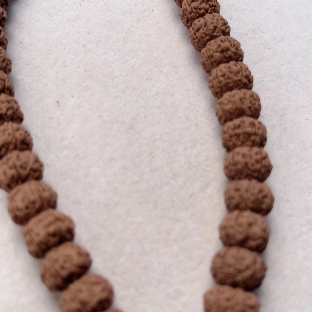 早***么金刚菩提吊坠平细手持