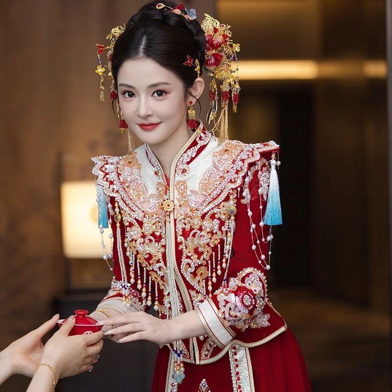 秀禾服婚服2025新款结婚新娘婚礼高端大气新中式敬酒服修身出阁服