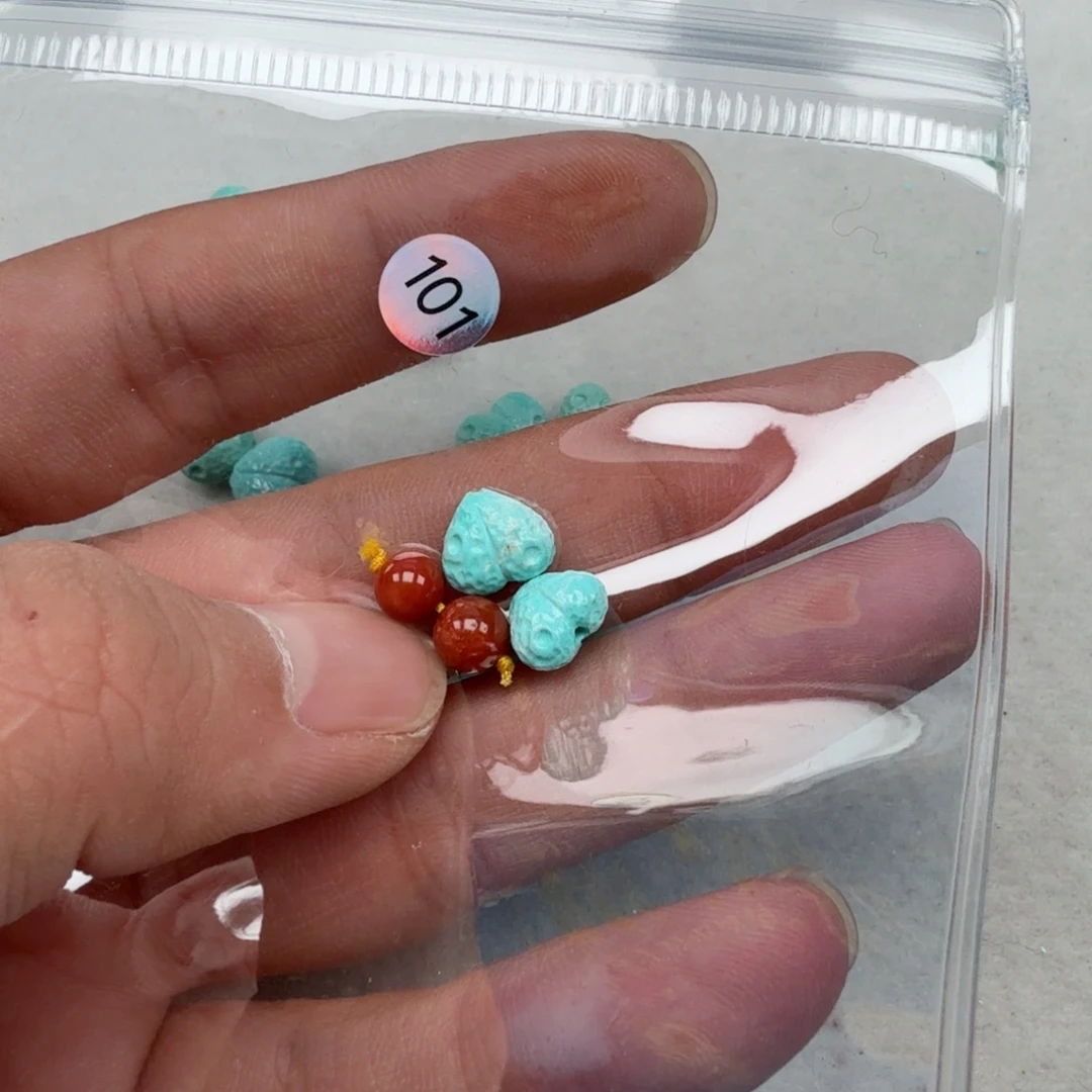 南红玛瑙未镶嵌珠宝奇石