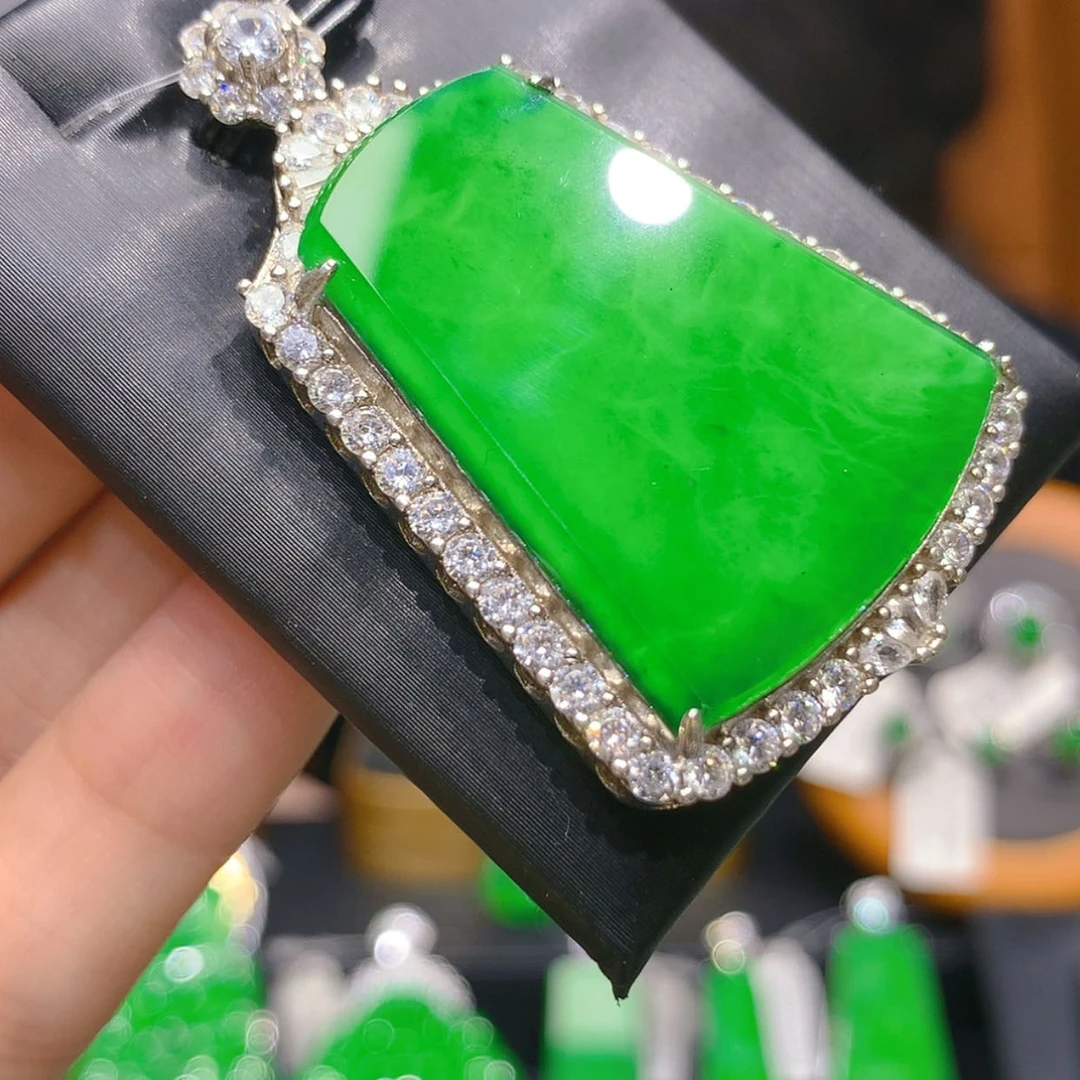 【闪购商品】颈饰银S925镶嵌翡翠5柒姐