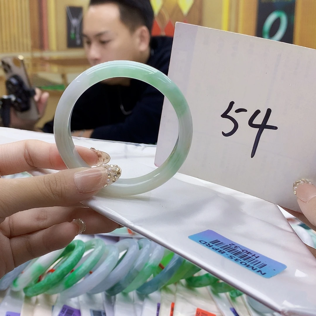 翡翠未镶嵌手镯nn