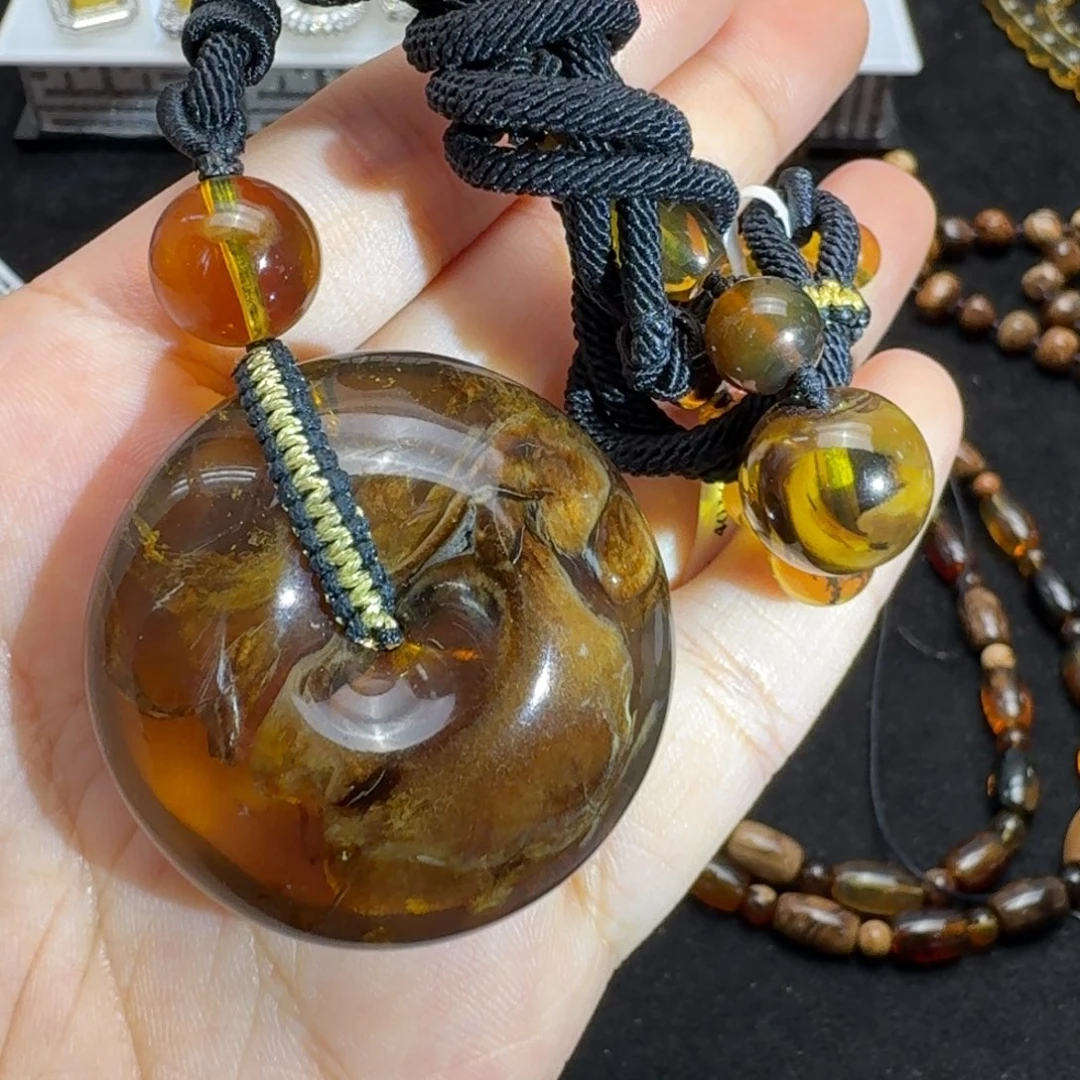 未镶嵌琥珀珠宝奇石菠菜绿茶金丝蛋黄溶洞