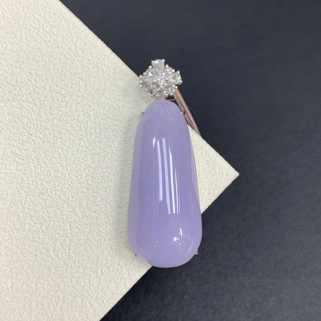 高冰紫福瓜精致翡翠吊坠设计款缅a气质