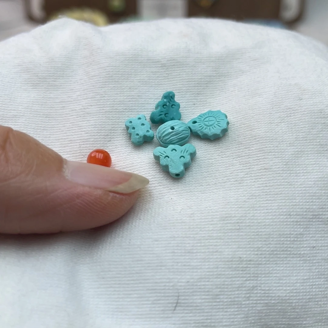 南红玛瑙未镶嵌珠宝奇石