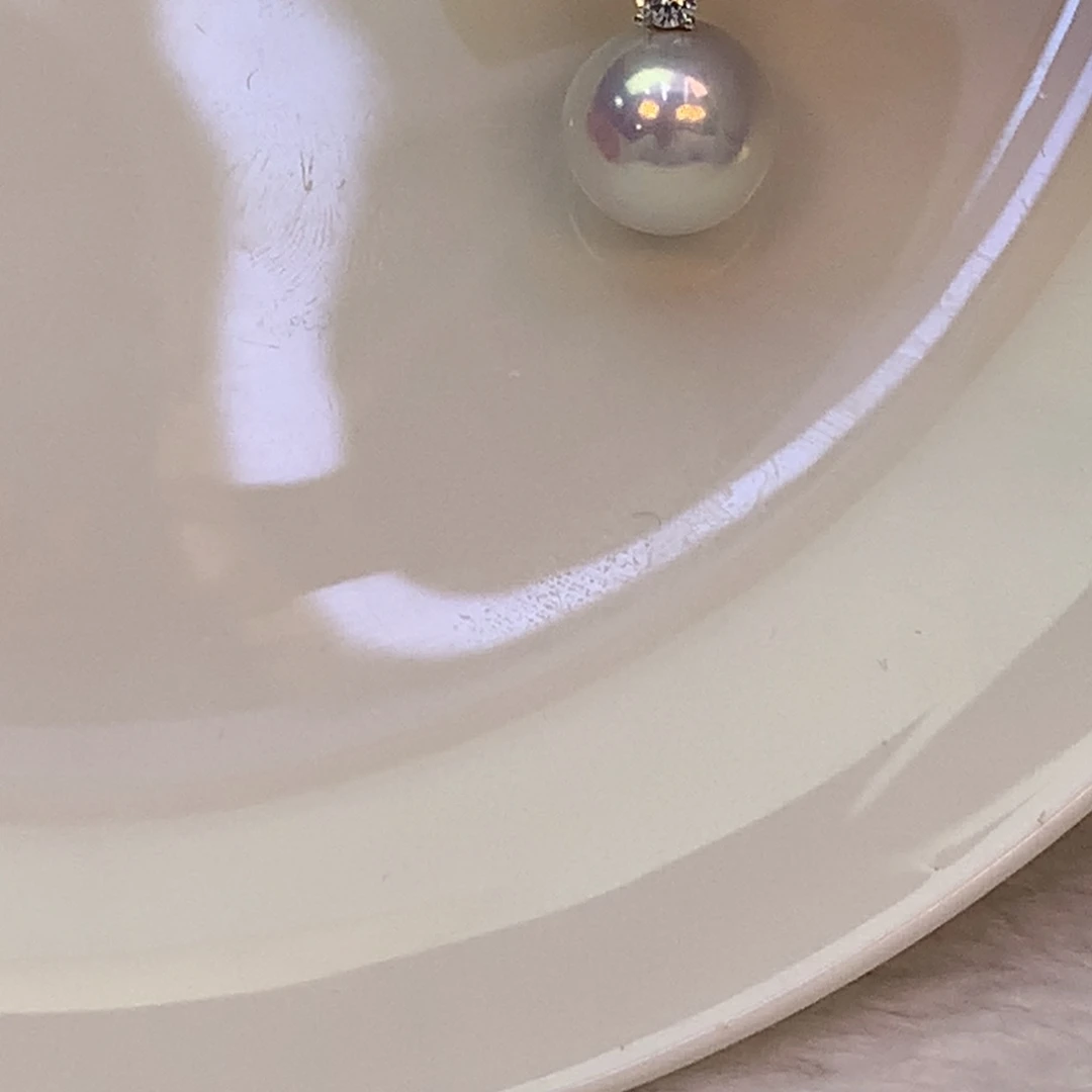 18K金镶嵌淡水珍珠吊坠(不含链)