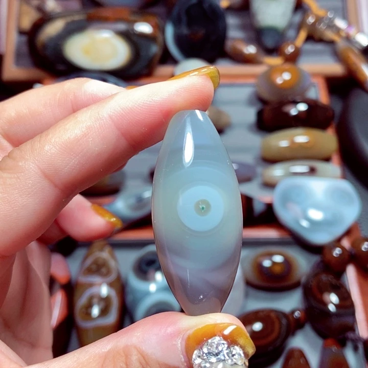 未镶嵌玛瑙/玉髓珠宝奇石