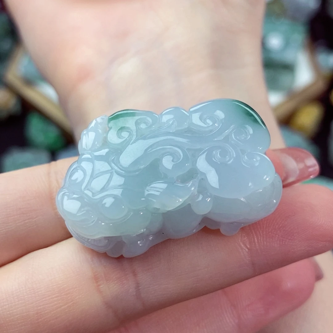 翡翠颈饰未镶嵌天然