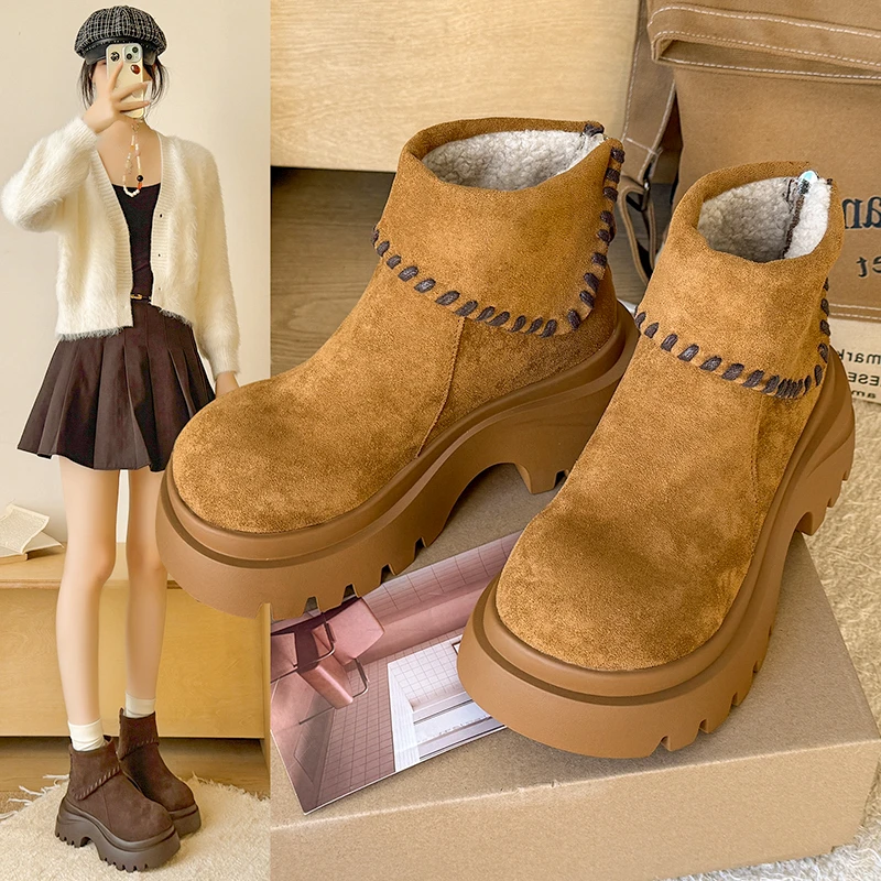 2025秋季新款女士百搭显瘦休闲复古风格绒女士秋小个子短款马丁靴