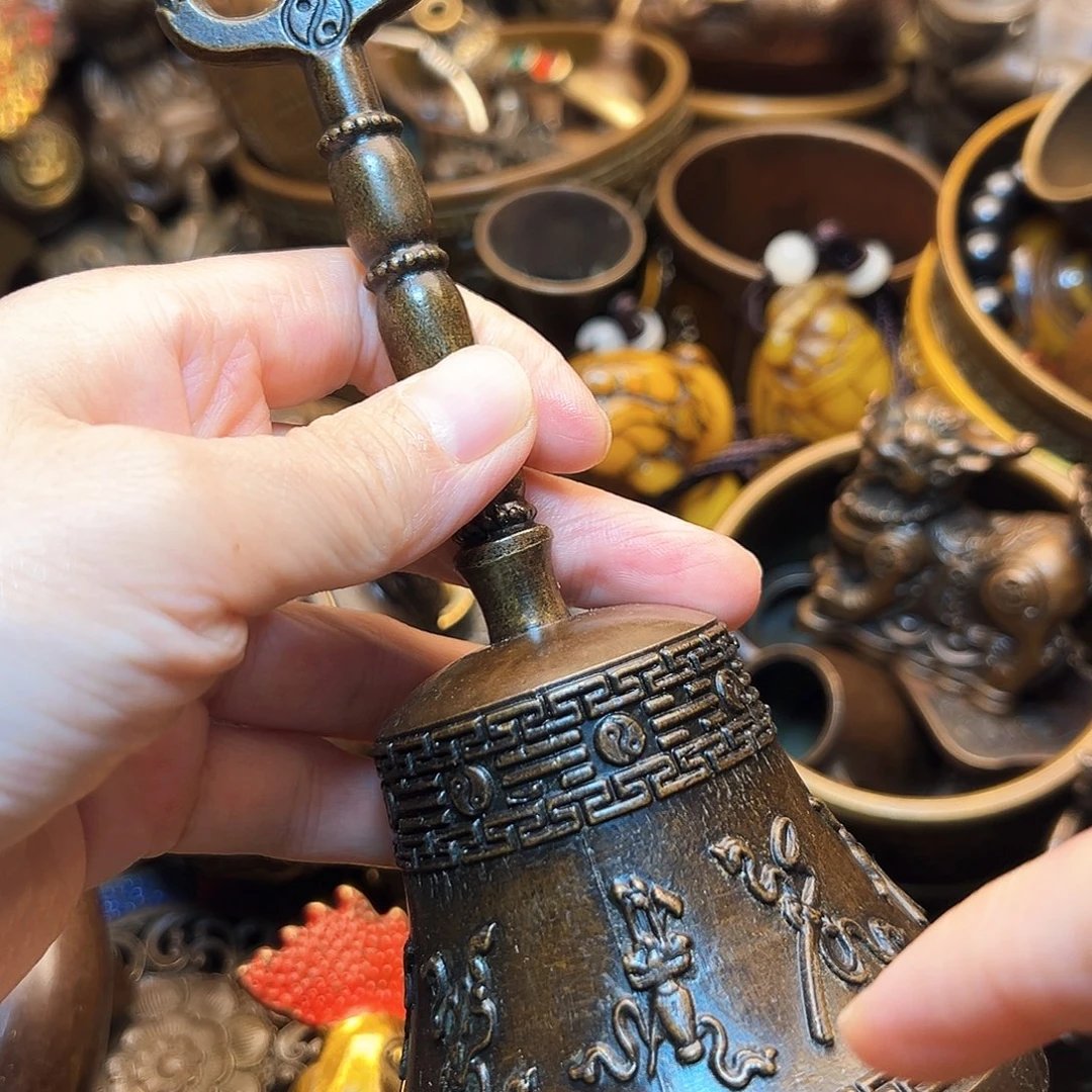 精美铜器工艺品等