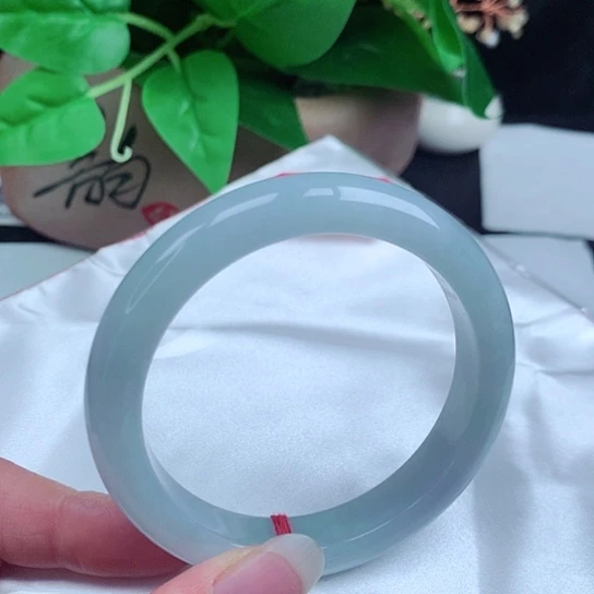 翡翠手镯未镶嵌        正圈55-56 冰蓝紫