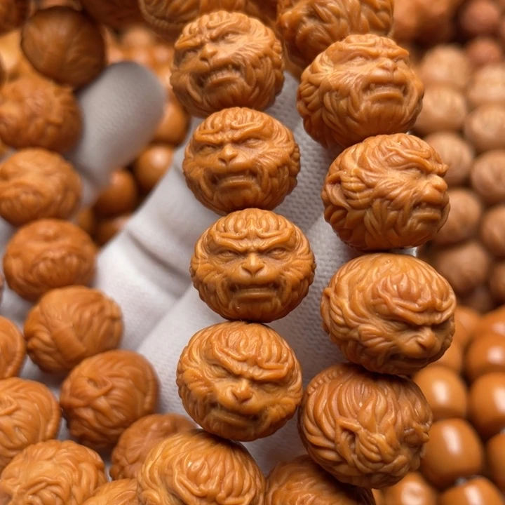 猴头核桃吊坠水***饵斗战胜佛