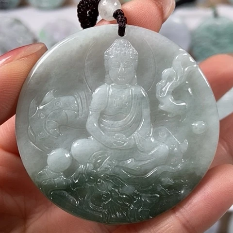 翡翠颈饰未镶嵌玉龙大日如来福利