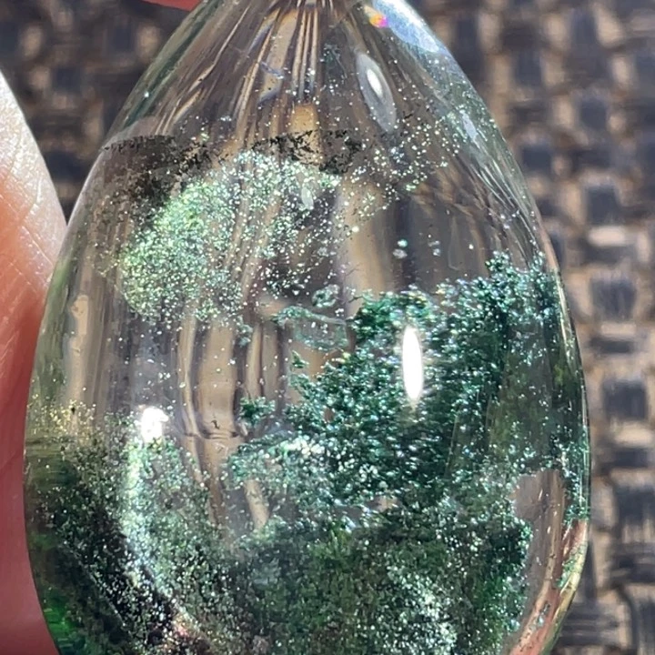 水晶颈饰未镶嵌?***?我们