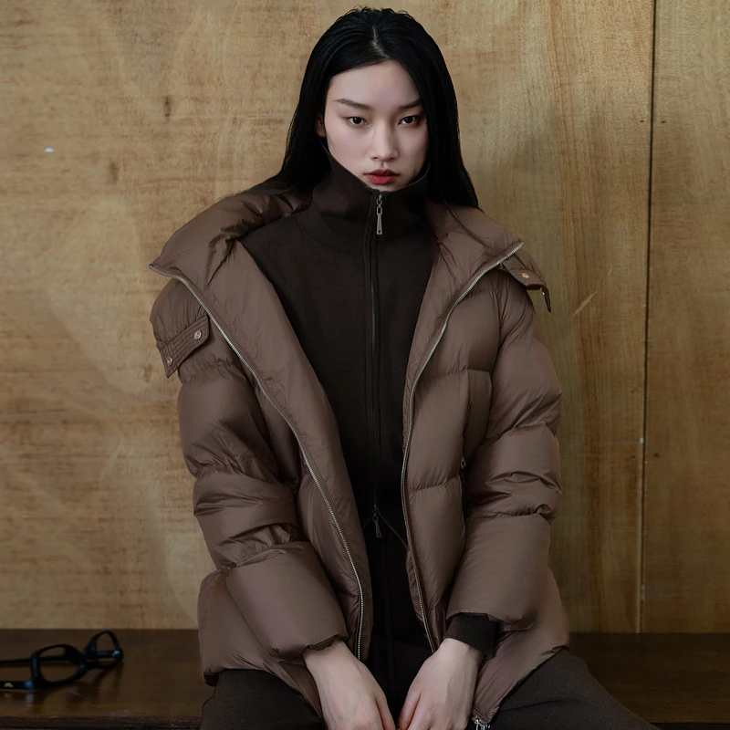 XG雪歌鹅绒咖色羽绒服XK406007A372一手长戴帽女