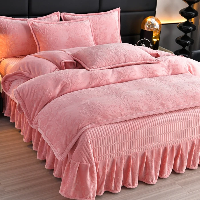 新款加厚雕花绒纯色牛奶绒床盖四件套夹棉加厚双人冬季保暖绒套件