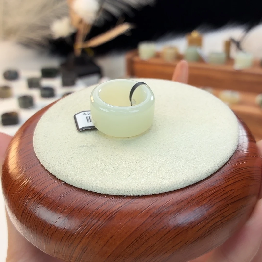 和田玉未镶嵌戒指奶白圆切16.8j26