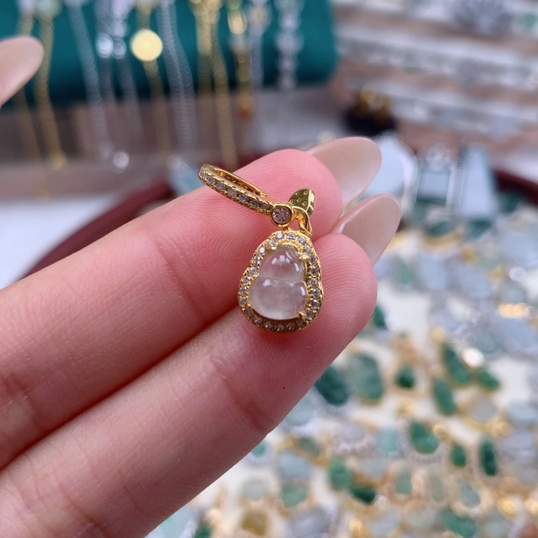 颈饰银S925镶嵌翡翠黄****）葫芦提溜