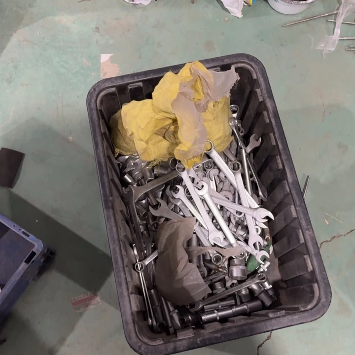 唐***佗打包扳手一筐发货