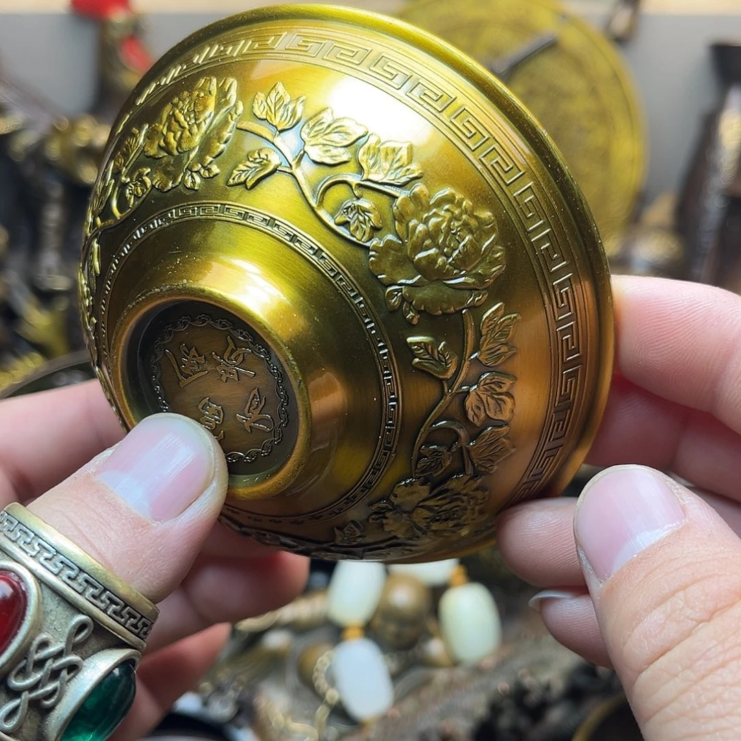 精美铜器工艺品等