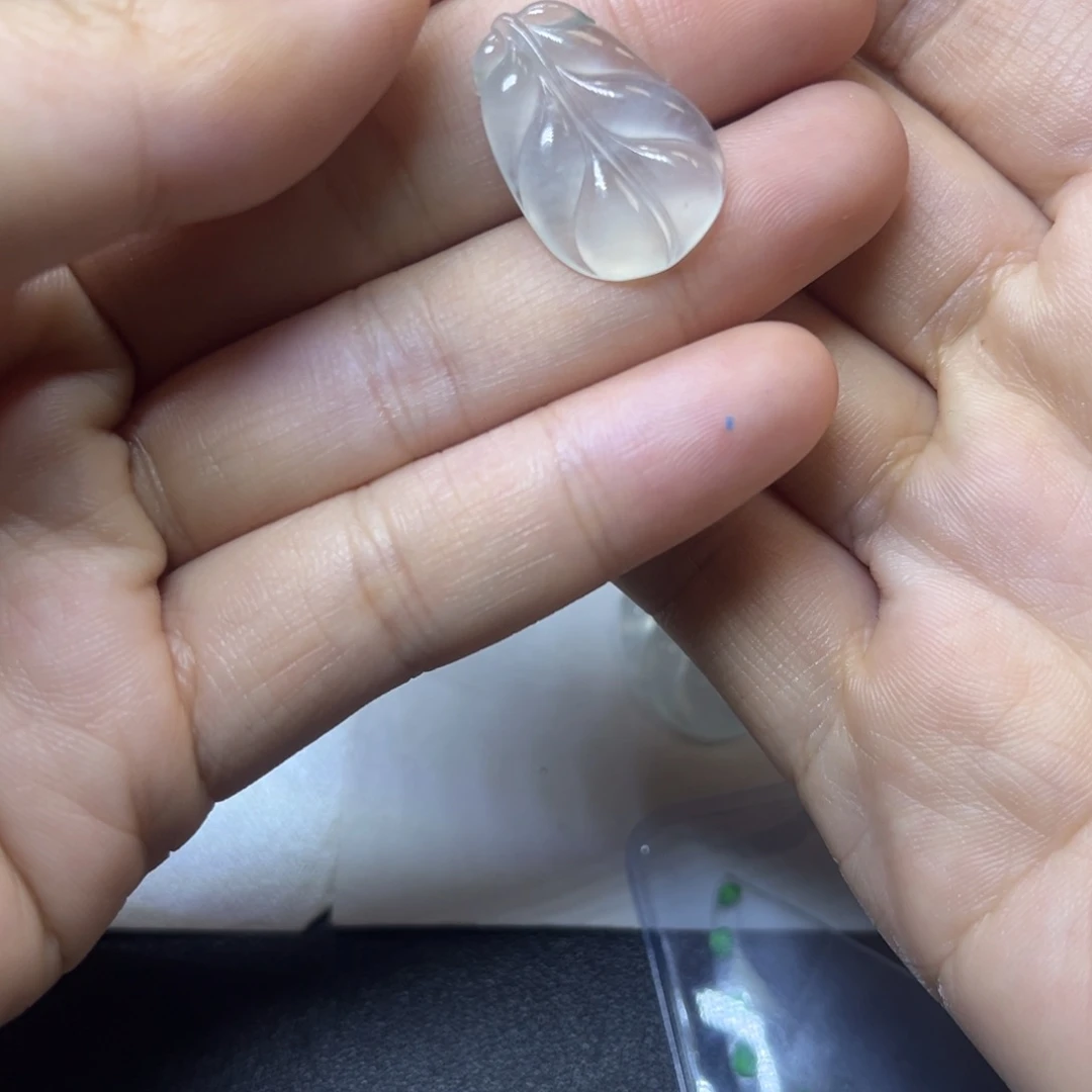 翡翠裸石缅甸翡翠