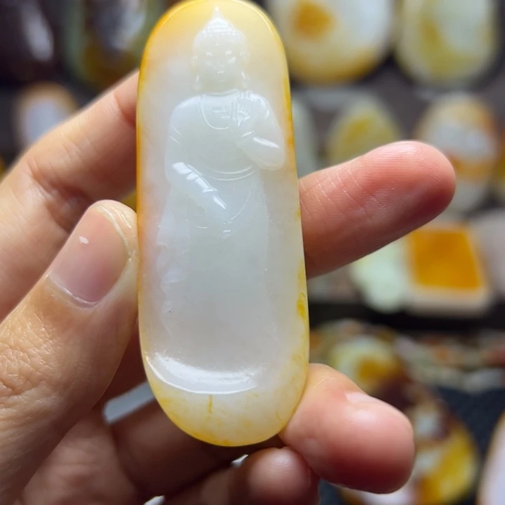 和田玉未镶嵌颈饰