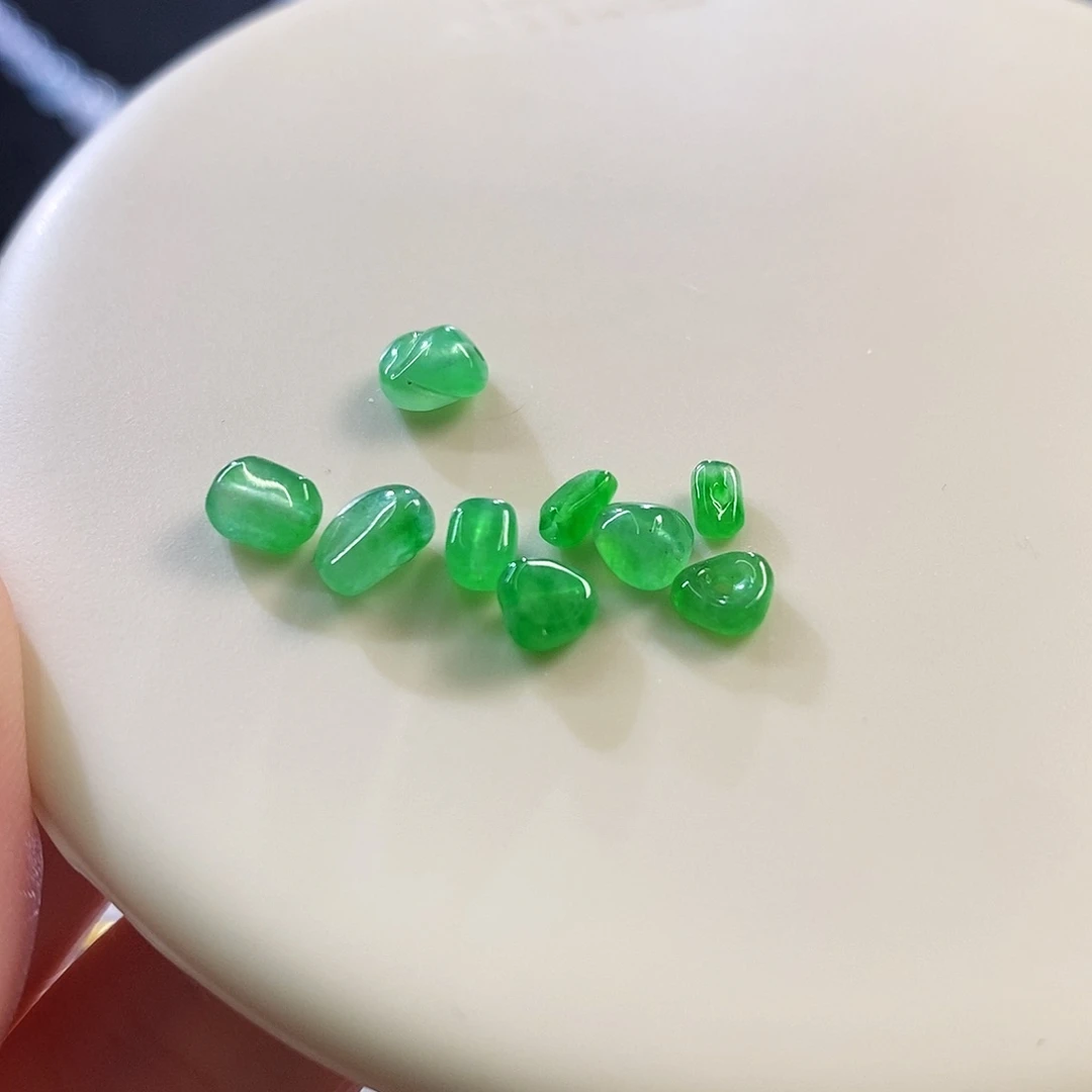 翡翠挂件未镶嵌小米随行