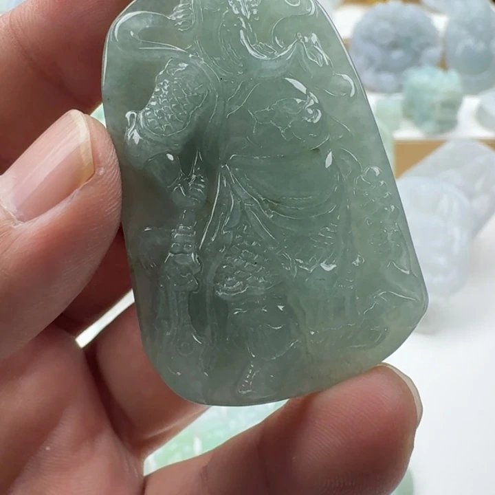 翡翠未镶嵌颈饰天然缅甸A货翡翠