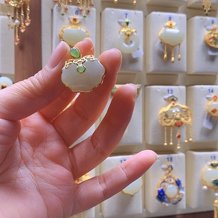 和田玉颈饰银S925镶嵌