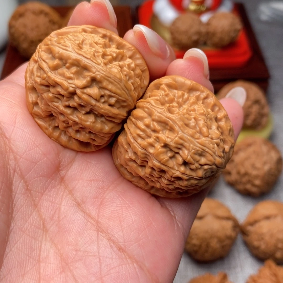 文玩核桃把件球白35全品