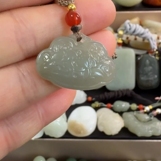 和田玉（糖玉）未镶嵌颈饰