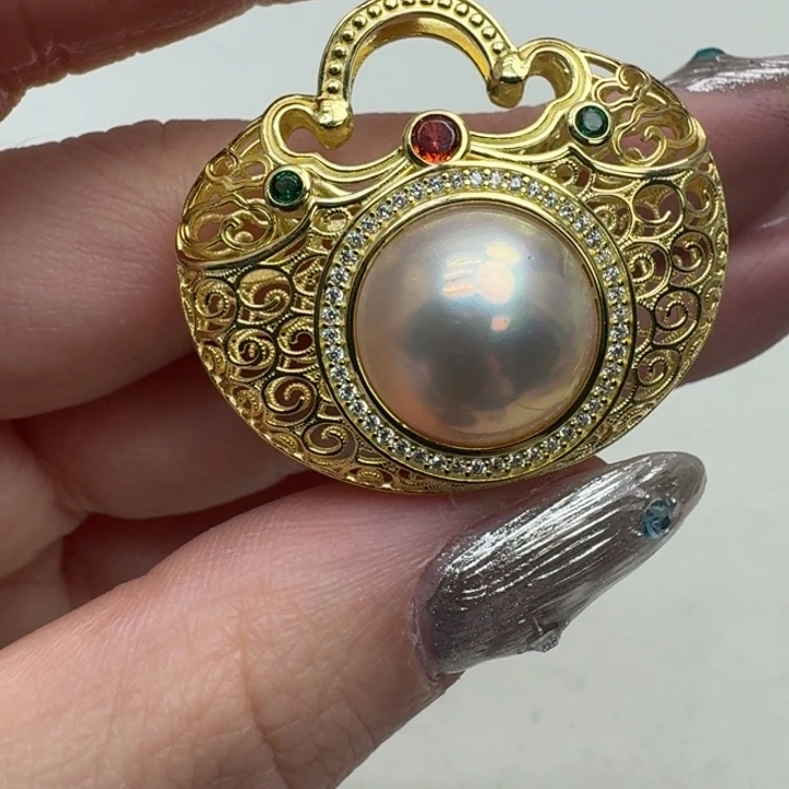 拼合珍珠（马贝珠）颈饰银S925镶嵌