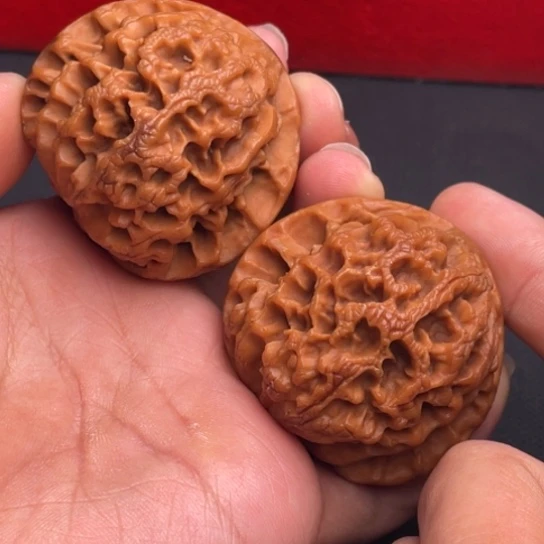 文玩核桃把件秦岭山脉核桃