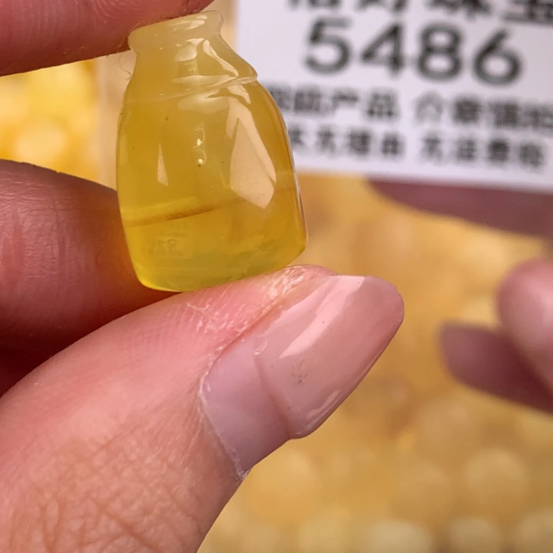 琥珀未镶嵌珠宝奇石12.5粉