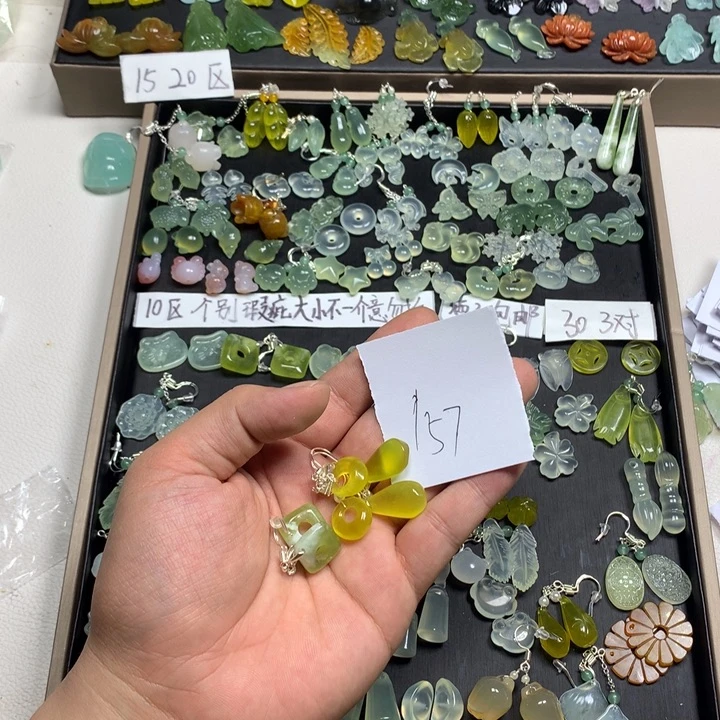 帅***头蛇纹石玉合金耳钉