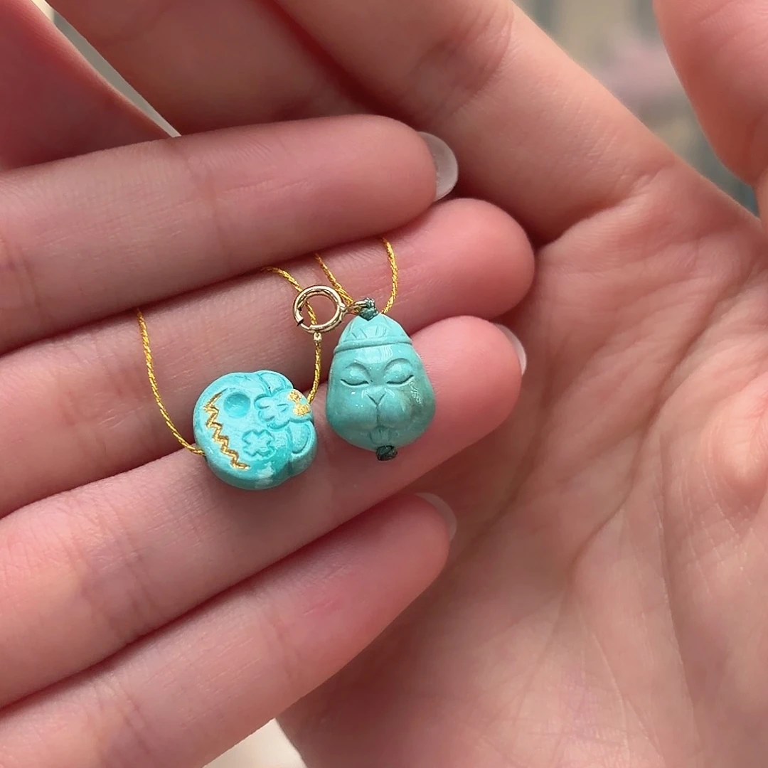 绿松石未镶嵌颈饰