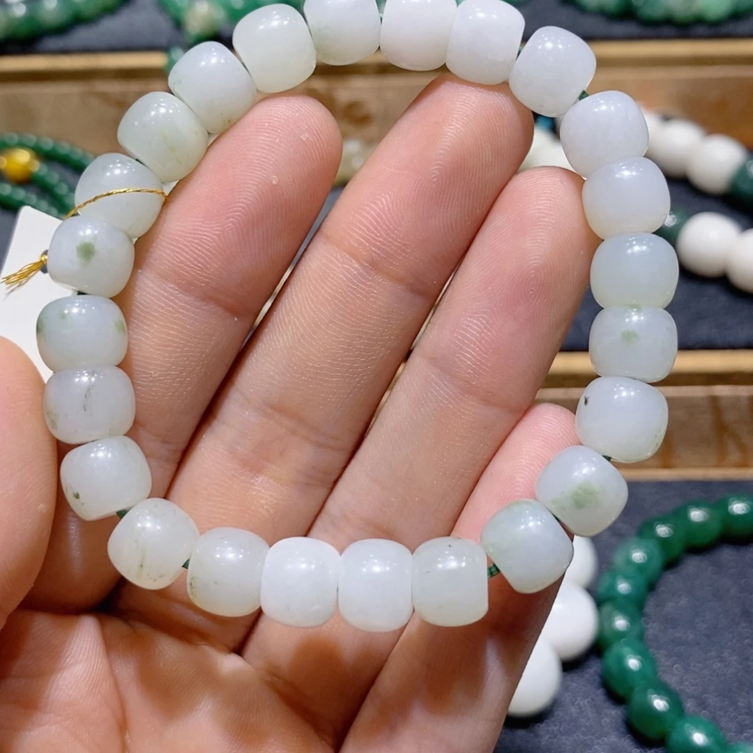 独山玉未镶嵌手串