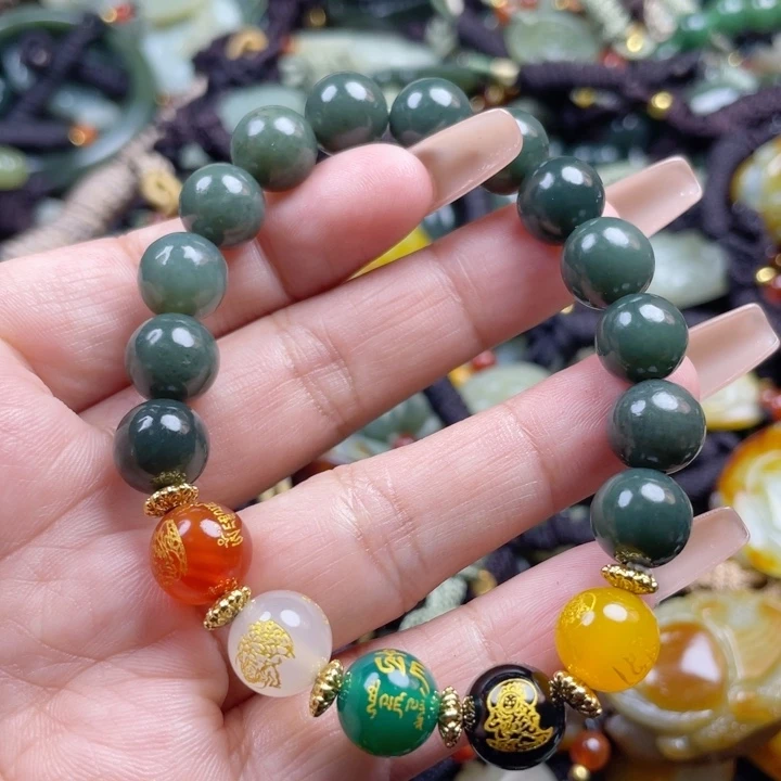 和田玉颈饰未镶嵌