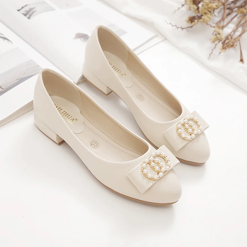 粗跟单鞋女2025新款春秋百搭浅口女鞋软底软皮豆豆鞋中年妈妈鞋子