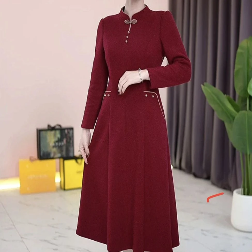 Y058 加厚贵妃绒改良版旗袍连衣裙新款女气质高档妈妈婚宴裙子