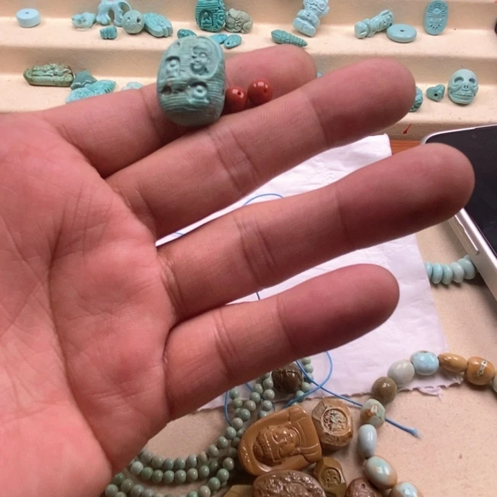 南红玛瑙未镶嵌珠宝半成品a***e