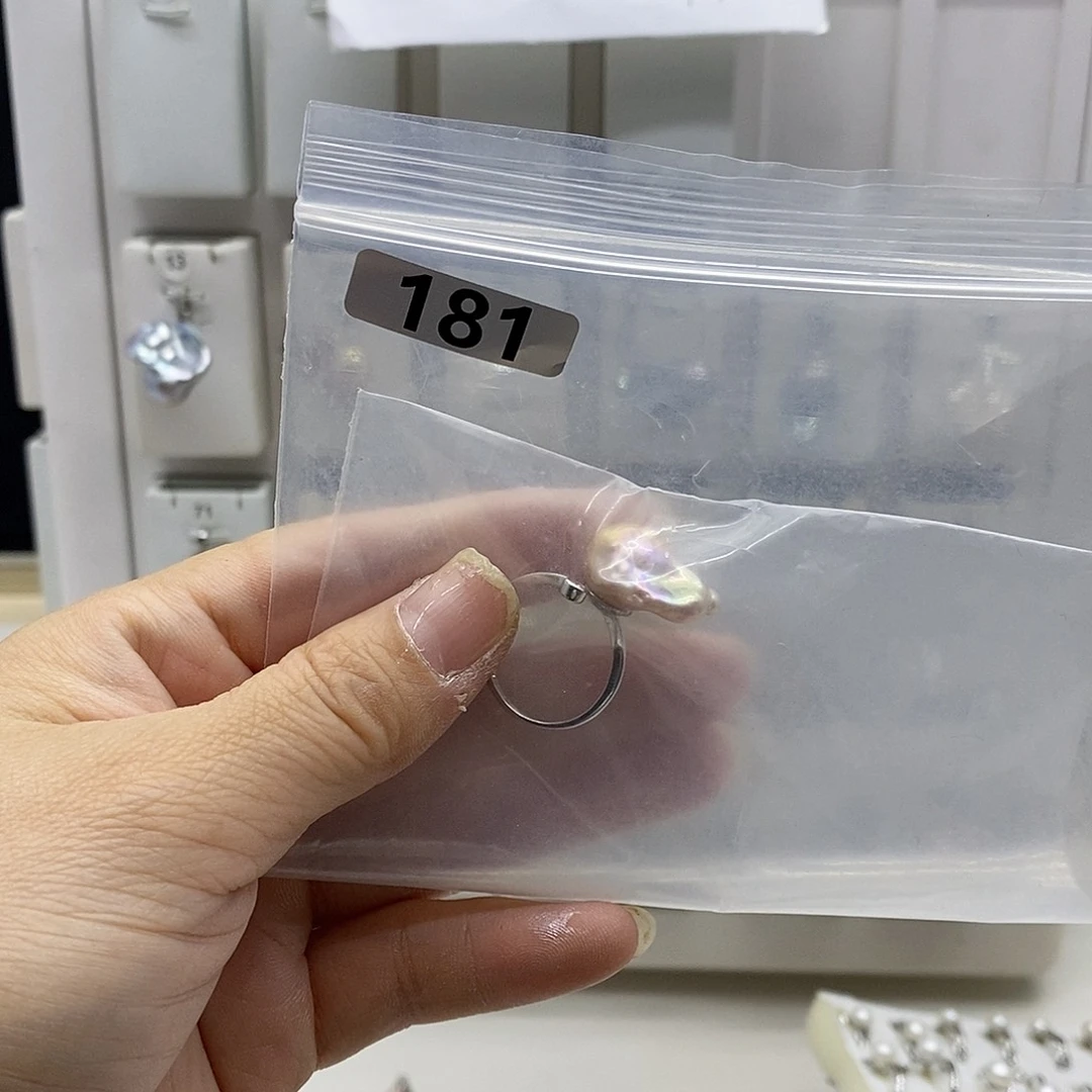 合金耳饰淡水珍珠