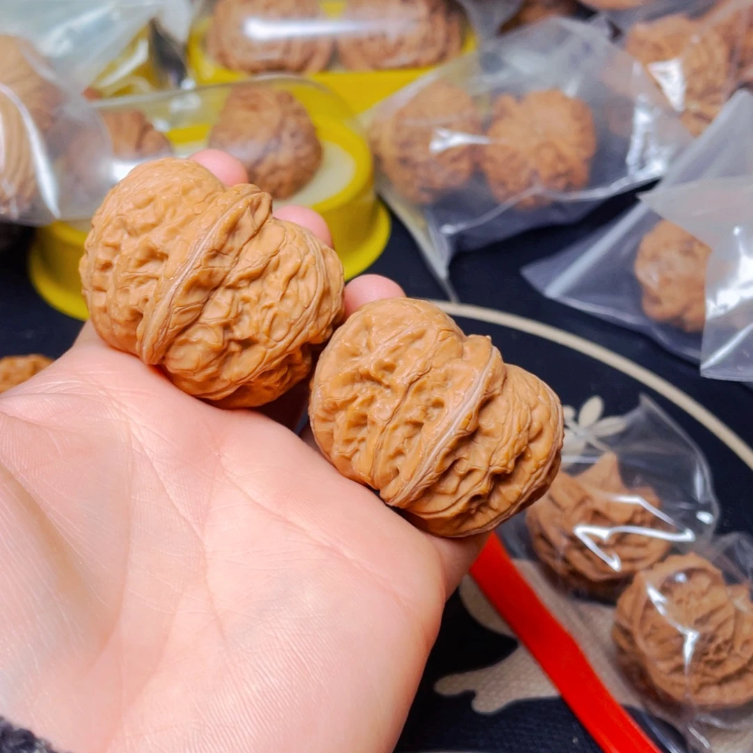 吊坠文玩核桃呈**产平谷元宝