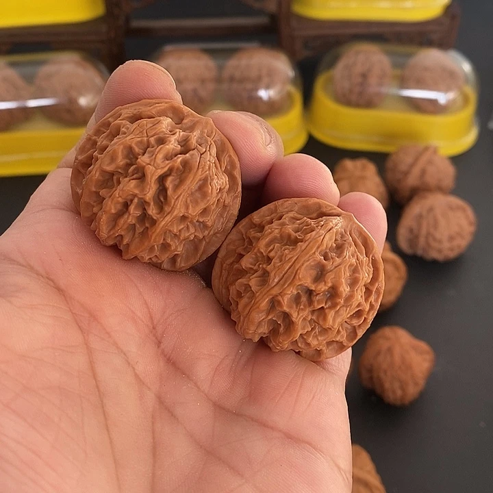 吊坠文玩核桃38.5尺，苹果园