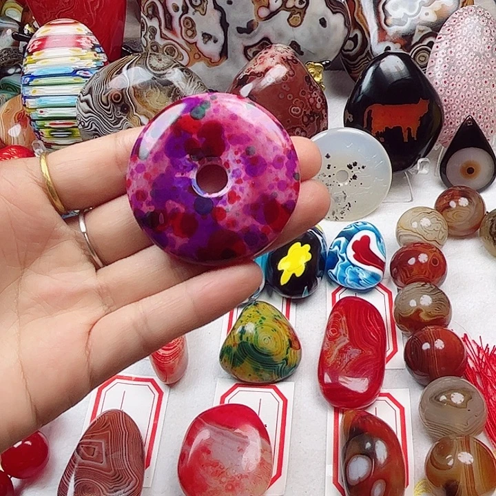 飝***玛瑙/玉髓未镶嵌珠宝奇石