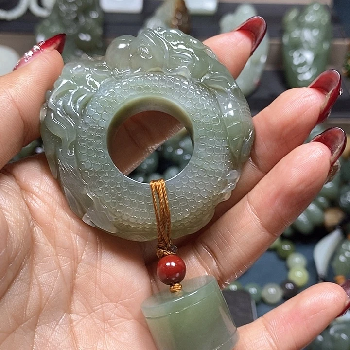 和田玉挂件未镶嵌