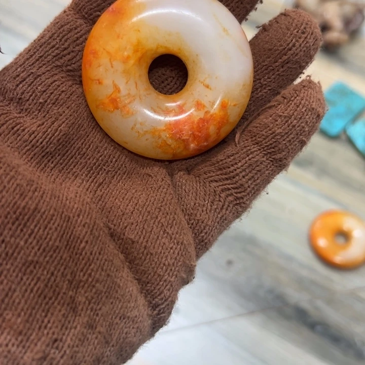 和田玉（黄玉）未镶嵌挂件