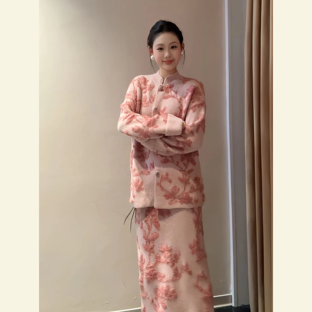 初秋法式慵懒松弛感女神范气质高级感大方得体粉色毛衣连衣裙套装