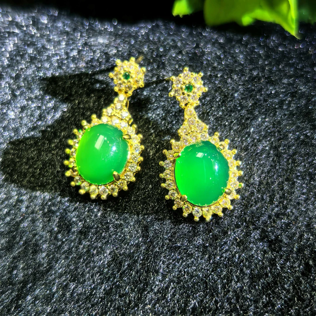 X1S8118-皇家翠灵玉玛瑙绿耳钩（一对发）-送礼佳品